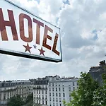 Panam Hotel - Place Gambetta-Mairie de gambetta