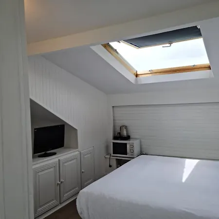 Hotel Panam-pere Lachaise-place Gambetta-hopital Tenon-republique 3*