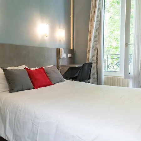 Panam-pere Lachaise-place Gambetta-hopital Tenon-republique Hotel