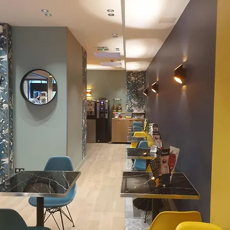 Hotel Panam-pere Lachaise-place Gambetta-hopital Tenon-republique 3*