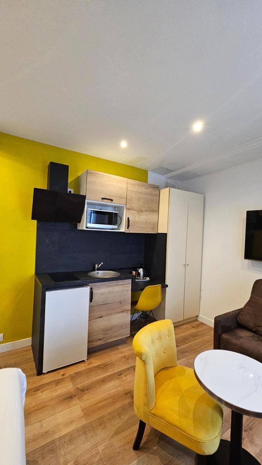 Hotel Panam-pere Lachaise-place Gambetta-hopital Tenon-republique Paris