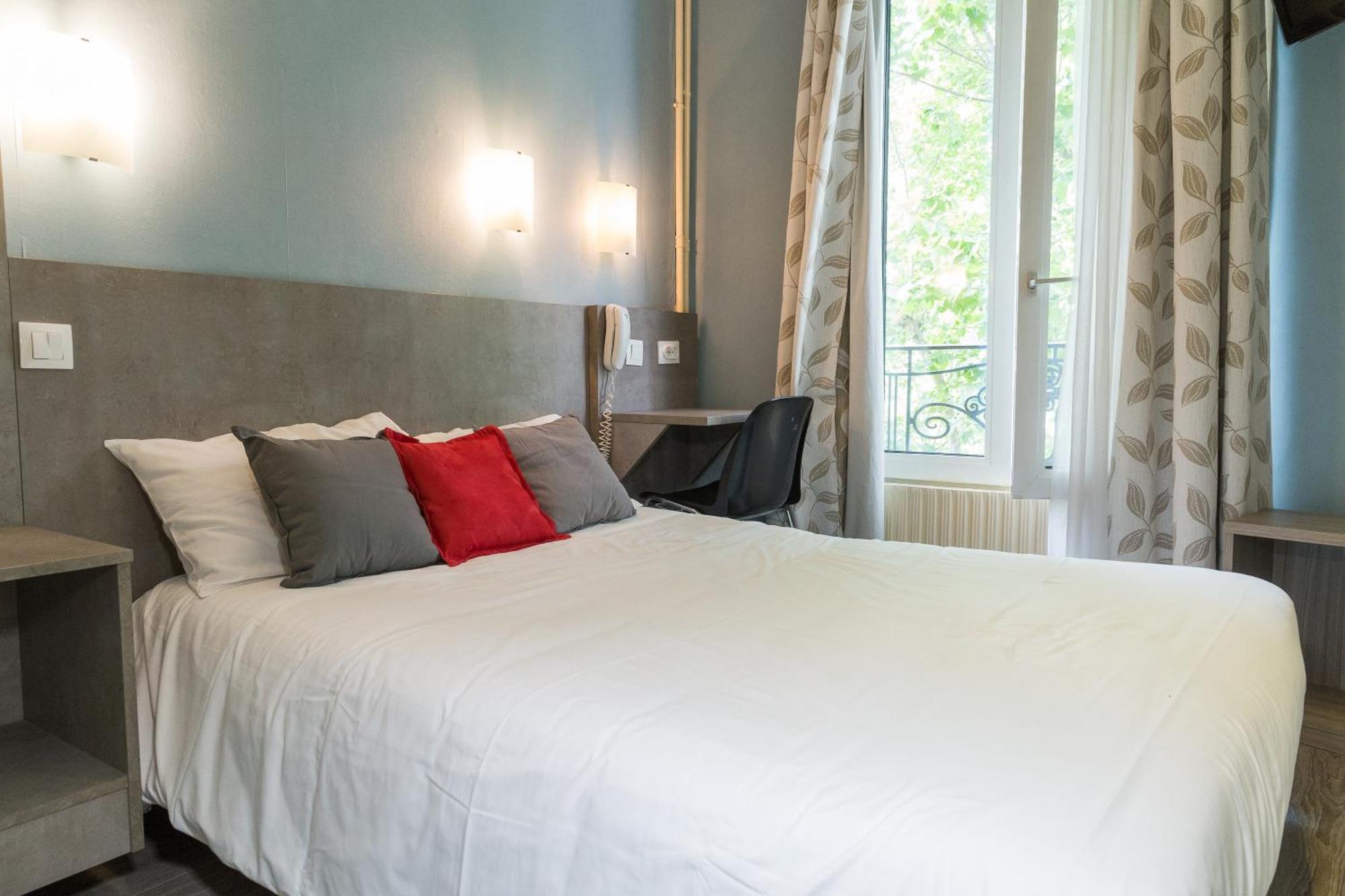 Panam-pere Lachaise-place Gambetta-hopital Tenon-republique Hotel